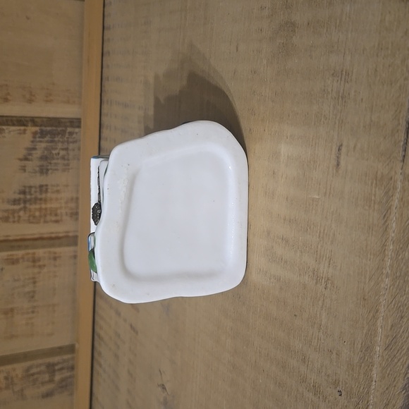 Cottage House Hinged Trinket Box - Picture 10 of 12